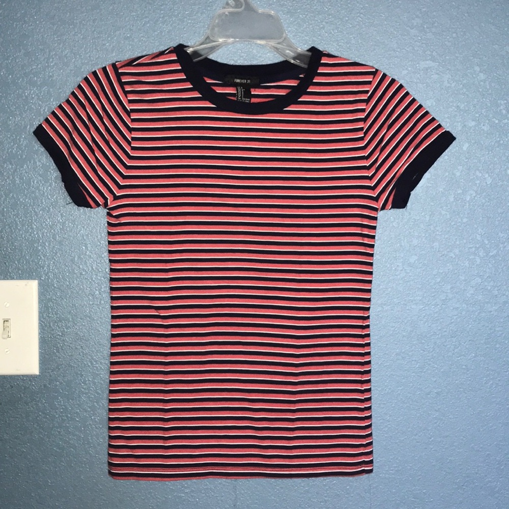 VINTAGE THIN STRIPPED RED TEE